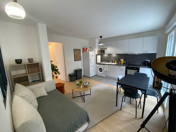 Colocation / Appartement 5 pièces de 90 m², Clichy, Rue Médéric Clichy / Photo 2