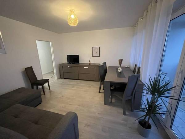 Flatsharing / 5-bedroom flat · 97 m², Hœnheim, Avenue du Ried / Photo 2