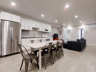 Colocation / Appartement 7 pièces de 131 m², Montréal