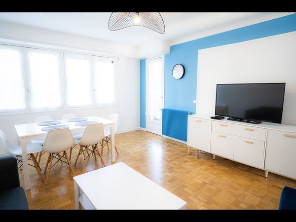 Colocation / Appartement 6 pièces de 102 m², Pau, Avenue Rhin Et Danube / Photo 2