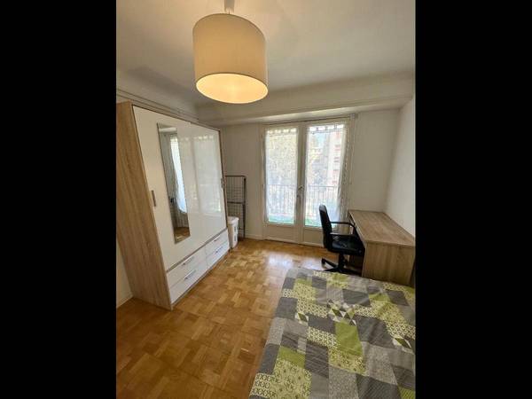 Colocation / Appartement 6 pièces de 102 m², Pau, Avenue Rhin Et Danube / Photo 18