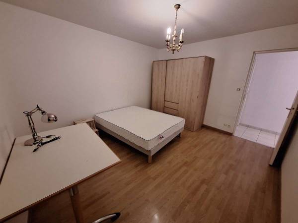 Colocation / Résidence 5 pièces de 110 m², Dijon, Rue d'Auxonne / Photo 8