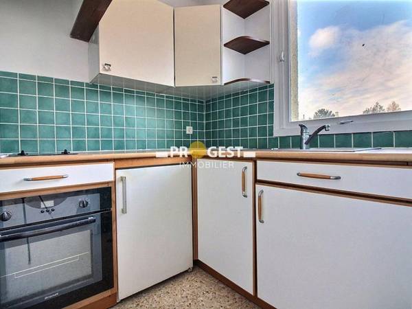 Location / Studio de 29 m², Aix-en-Provence / Photo 6