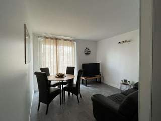 Room share, 4 rooms apartment, Créteil