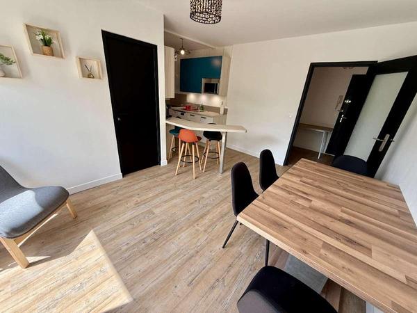 Colocation / Appartement 5 pièces de 88 m², Rennes, Allée de Berne / Photo 2