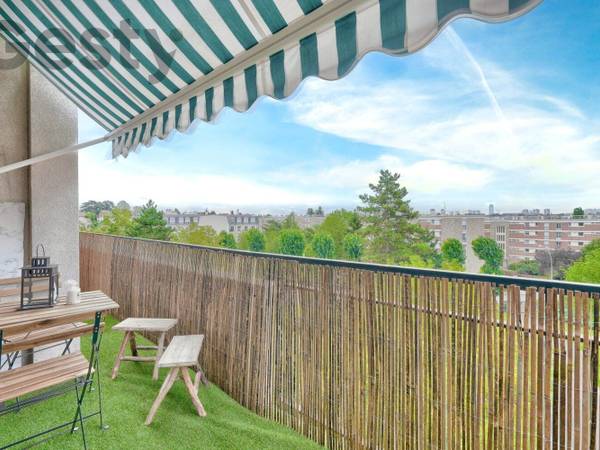 Colocation / Appartement 6 pièces de 93 m², Villiers-sur-Marne, Route de Champigny / Photo 2