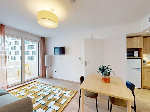 Location / Appartement 2 pièces de 41 m², Asnières-sur-Seine, 9 Rue Pierre Curie / Photo 2