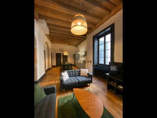 Colocation / Appartement 4 pièces de 105 m², Lyon, Rue Royale