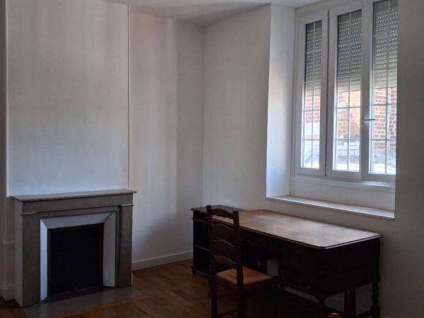 Colocation / Appartement 4 pièces de 80 m², Saint-Quentin, Rue du Chevalier de la Barre / Photo 6