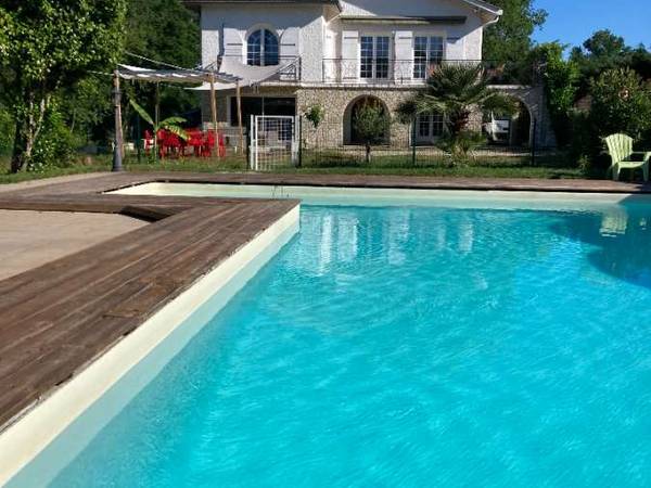 Colocation / Maison 10 pièces de 272 m², Pessac, Avenue Surcouf / Photo 8