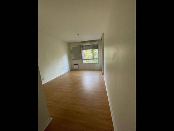 Chambre chez l'habitant / Appartement 1 pièce de 31 m², Saint-Denis, Rue Bd de la Libération / Photo 2