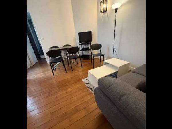 Colocation / Appartement 6 pièces de 70 m², Paris, Rue Laugier / Photo 5