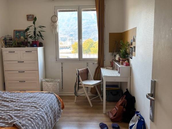 Colocation / Appartement 4 pièces de 65 m², Grenoble, Rue Général Ferrié / Photo 8