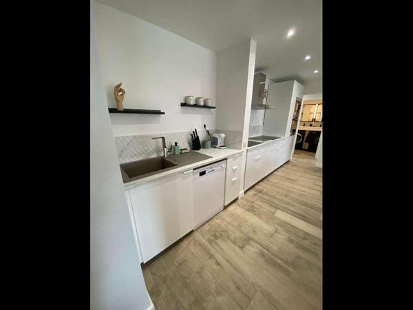 Colocation / Appartement 7 pièces de 111 m², Lyon, Rue Professeur Patel / Photo 2