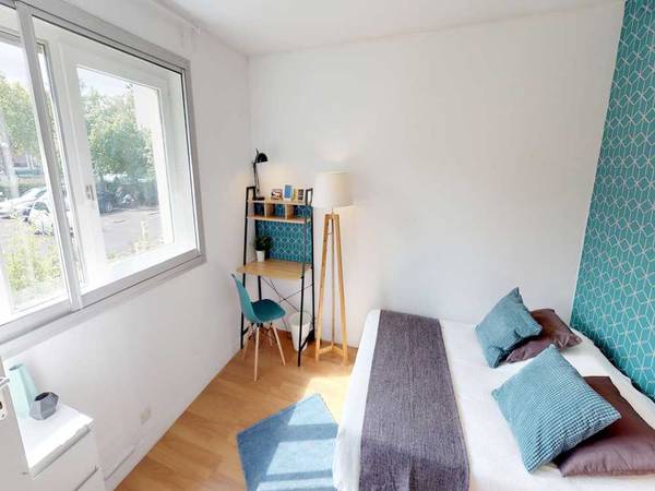 Colocation / Appartement 4 pièces de 100 m², Clichy, Rue des Cailloux / Photo 2
