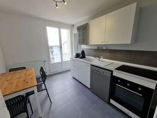 Room share / 7 rooms apartment · 78 m², Saint-Martin-d'Hères, Rue Tristan Corbière