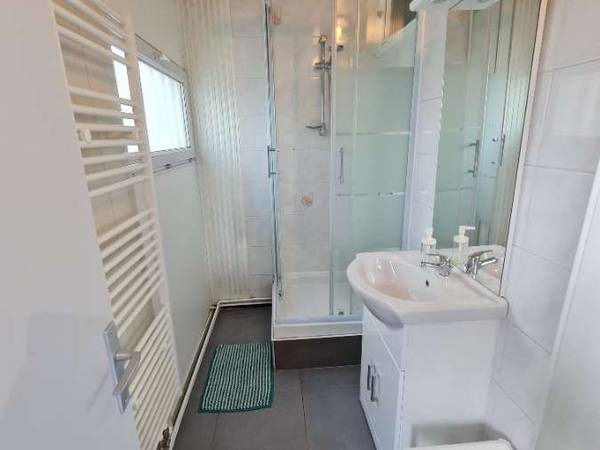 Colocation / Appartement 7 pièces de 78 m², Saint-Martin-d'Hères, Rue Tristan Corbière / Photo 8