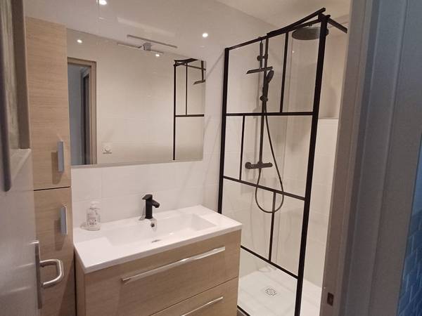Flatsharing / 4-bedroom flat · 68 m², Bron, Rue Rebufer / Photo 2
