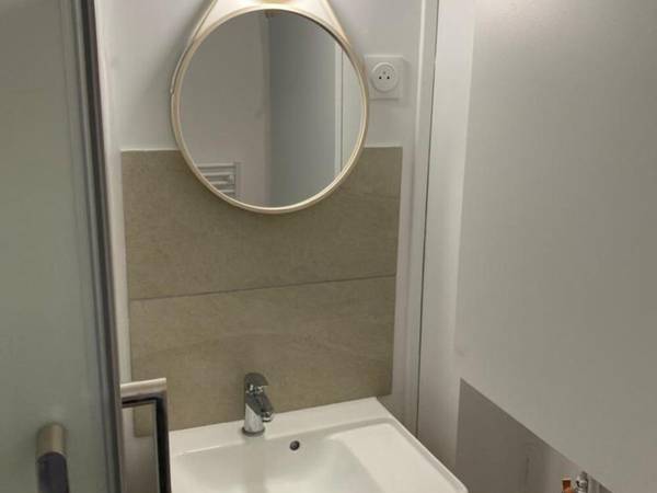 Colocation / Appartement 4 pièces de 68 m², Orléans, Rue Clément V / Photo 2