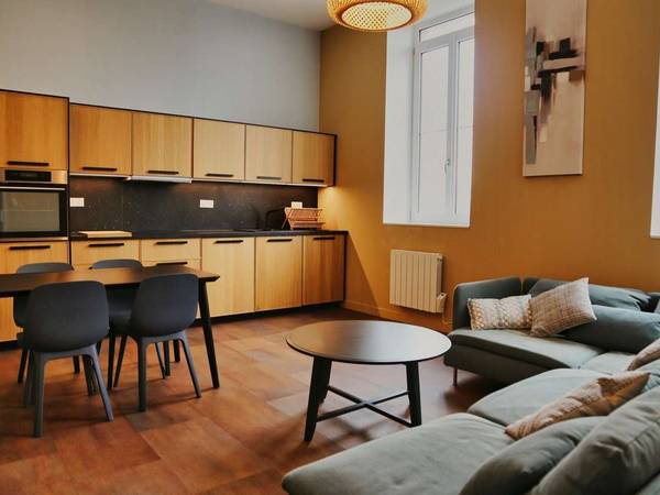 Colocation / Appartement 4 pièces de 93 m², Lons-le-Saunier, Avenue de Montciel / Photo 2