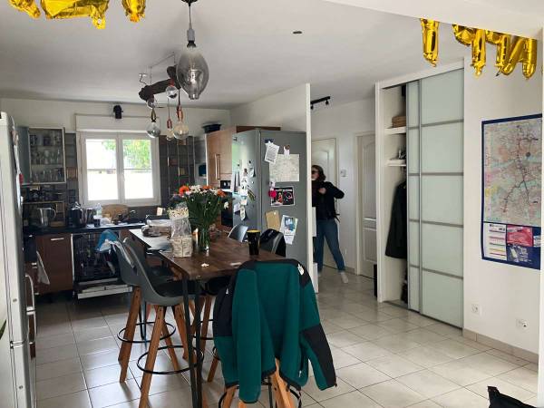 Colocation / Maison 7 pièces de 145 m², Tours, Rue des Violettes / Photo 2