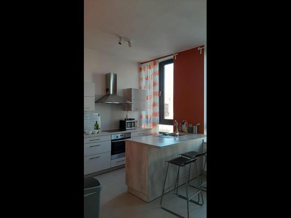 Location / Appartement 2 pièces de 16 m², Liège, Quai de Longdoz / Photo 2