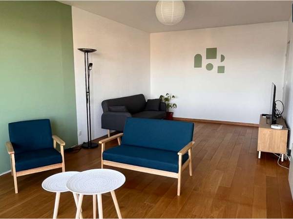 Colocation / Appartement 5 pièces de 118 m², Ambilly, Rue de Mon Idée / Photo 2