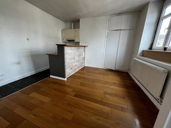 Colocation / Appartement 3 pièces de 71 m², La Madeleine, Avenue Foubert / Photo 5