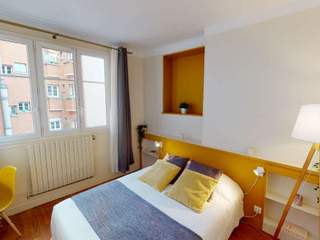 Colocation / Appartement 8 pièces de 113 m², Paris, Avenue de Versailles