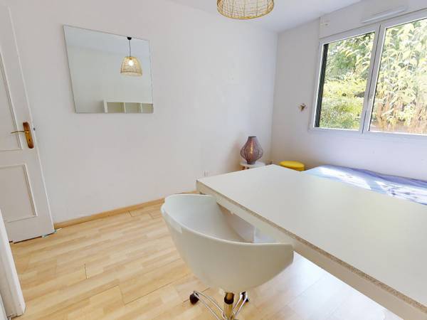 Colocation / Appartement 5 pièces de 92 m², Lyon, Bis Rue de Saint-Cyr / Photo 2