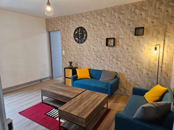 Colocation / Appartement 5 pièces de 86 m², Angers, Avenue du Général Patton / Photo 2