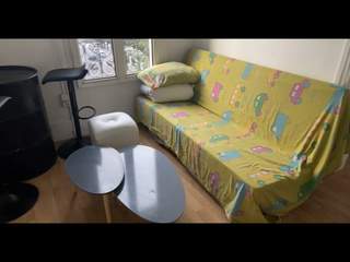 Room in a live-in landlord's home / 1 room studio apartment, Clichy