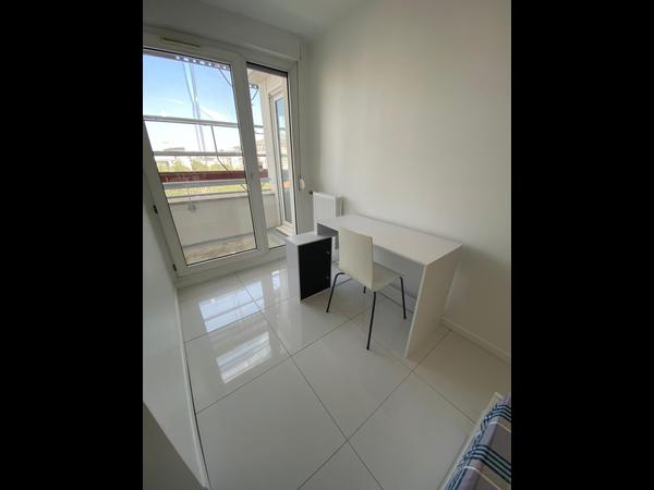 Colocation / Appartement 5 pièces de 100 m², Massy, Allée Marcel Cerdan / Photo 9