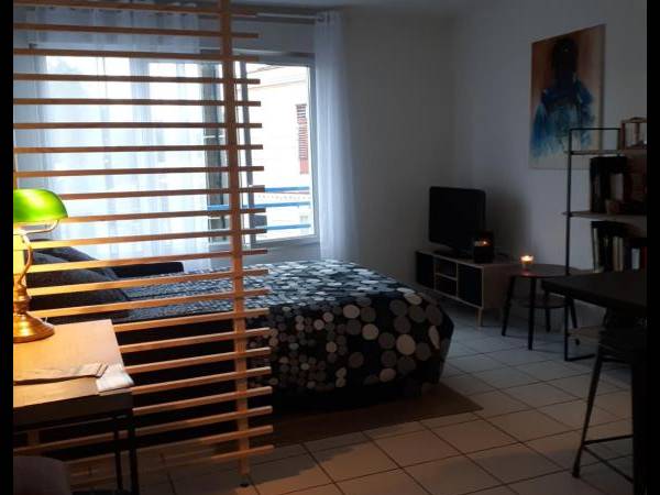 Rental / 1-bedroom house · 27 m², Talence, Rue Émile Combes / Photo 3