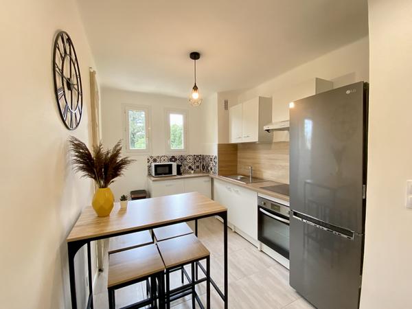 Colocation / Appartement 5 pièces de 70 m², Montpellier, Rue de Fontcarrade / Photo 2