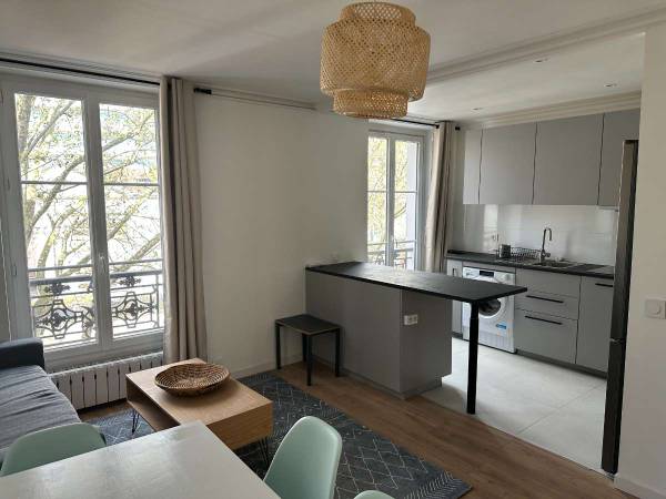 Colocation / Appartement 4 pièces de 70 m², Paris, Boulevard Diderot / Photo 2