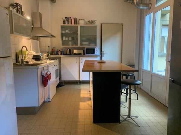Colocation / Appartement 8 pièces de 150 m², Grenoble, Place Saint-Bruno / Photo 2