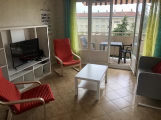 Colocation / Appartement 5 pièces de 75 m², Bron, Rue Collomb