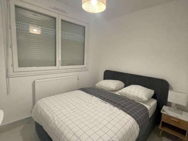Colocation / Appartement 5 pièces de 83 m², Villeurbanne, Cours Emile Zola / Photo 2