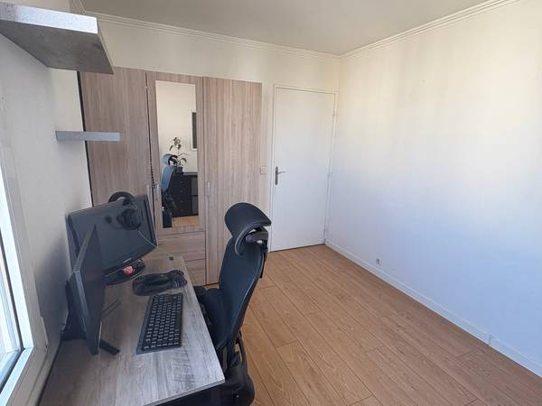 Colocation / Appartement 3 pièces de 69 m², Asnières-sur-Seine, Rue Gaston Bonnier / Photo 2