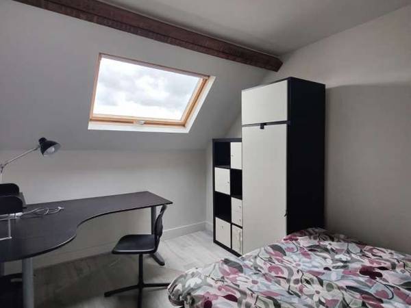 Colocation / Appartement 7 pièces de 80 m², Etterbeek, Rue Champ du Roi / Photo 7