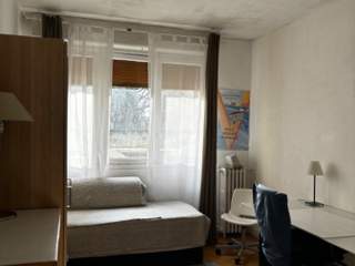 Homestay / 4-bedroom flat · 60 m², Neuilly-sur-Seine, Rue Casimir Pinel