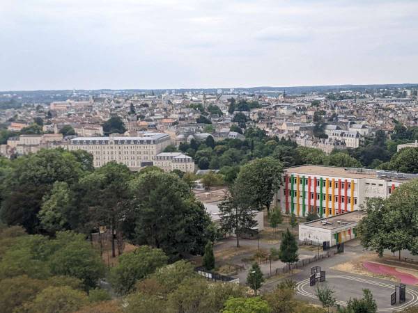 Colocation / Appartement 3 pièces de 84 m², Poitiers, Avenue Robert Schuman / Photo 2