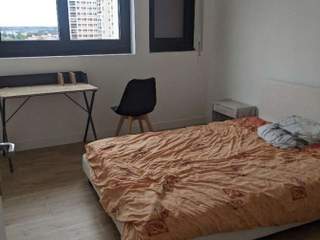 Room share / 3 rooms apartment · 84 m², Poitiers, Avenue Robert Schuman