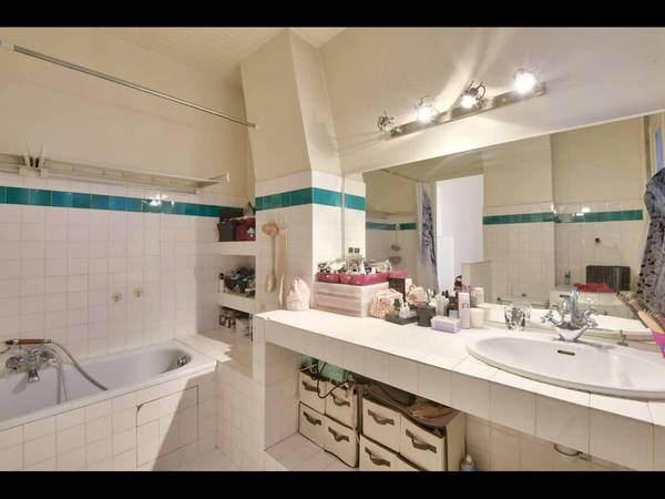 Chambre chez l'habitant / Appartement 4 pièces de 90 m², Paris, Rue Boissonade / Photo 2