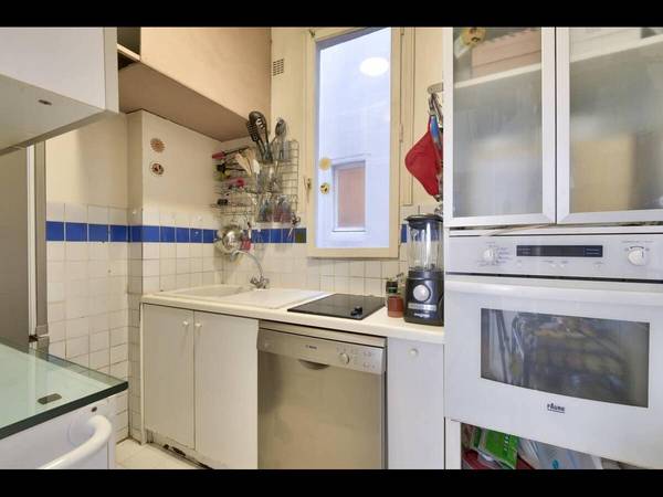 Chambre chez l'habitant / Appartement 4 pièces de 90 m², Paris, Rue Boissonade / Photo 4