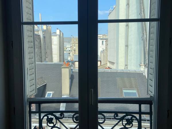 Homestay / 4-bedroom flat · 100 m², Paris, Boulevard Voltaire / Photo 2