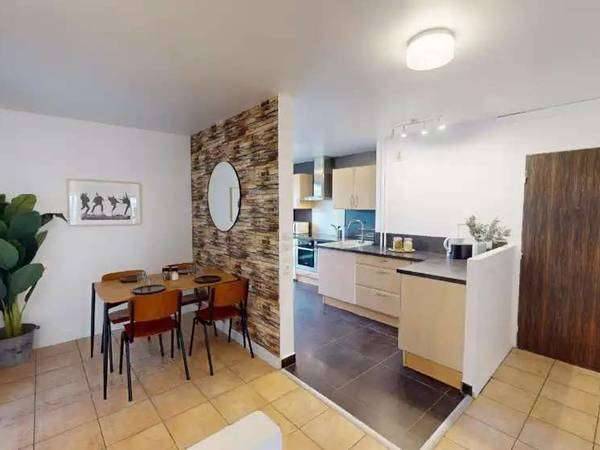 Colocation / Maison 6 pièces de 123 m², Cergy, Rue du Pampre d'Or / Photo 5