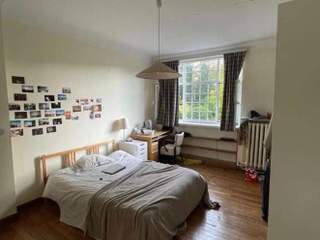 Colocation / Maison 10 pièces de 150 m², Ixelles, Rue Edmond Picard