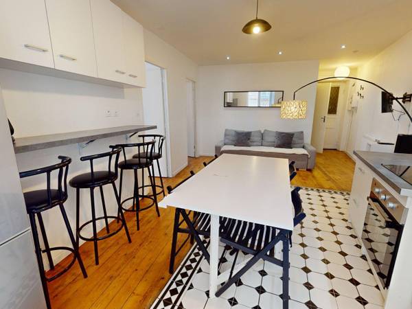 Location / Appartement 3 pièces de 58 m², Saint-Étienne, Rue Mi-Carême / Photo 2